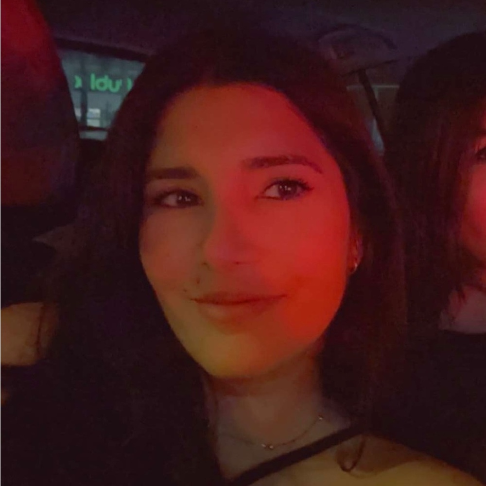 Meet your Posher, Jasmin